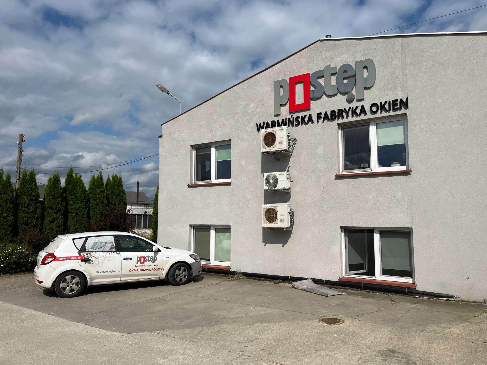 Firmengebäude der Warmińska Fabryka Okien Postęp in Biskupiec